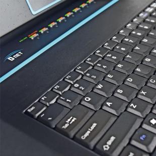 DNKVGVTA-002-0 - KVM GAVETA 17" VGA 8 PORTAS - DN-KVM-1008 - D-NET