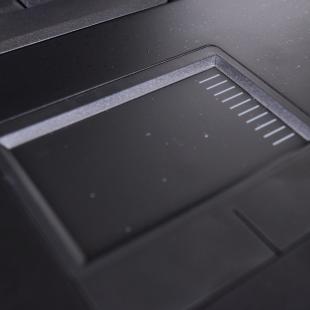 DNKVGVTA-002-0 - KVM GAVETA 17" VGA 8 PORTAS - DN-KVM-1008 - D-NET